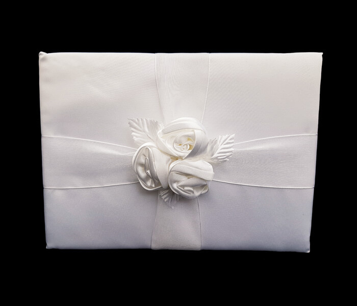 BR-1486 11 Only Guet Books 3 white Roses Comes with Bride _ Groom Family Pages Bride _ Groom Attendants Pages with 60 Pages for Guests to Sign 12.50