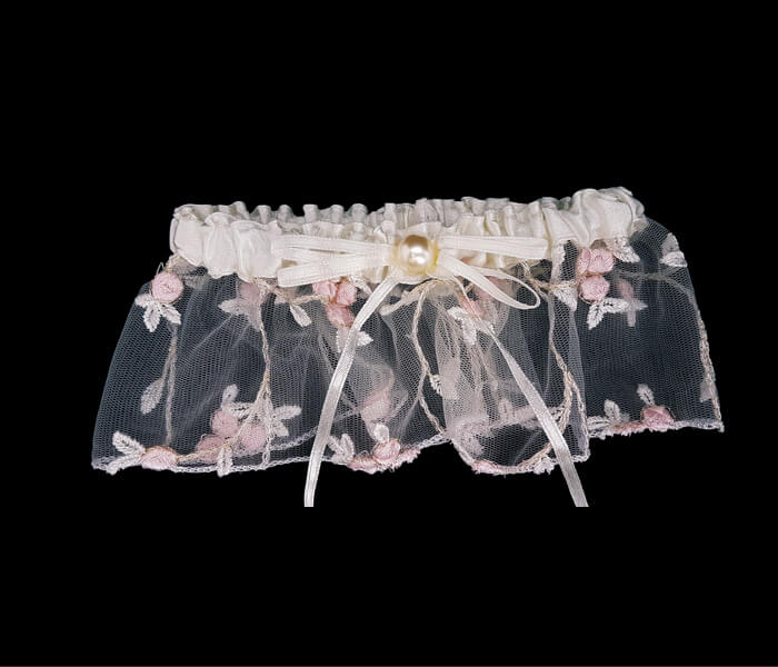 BR -6999GT Garters Ivory Lace with Peasch Rosebuds 3.50
